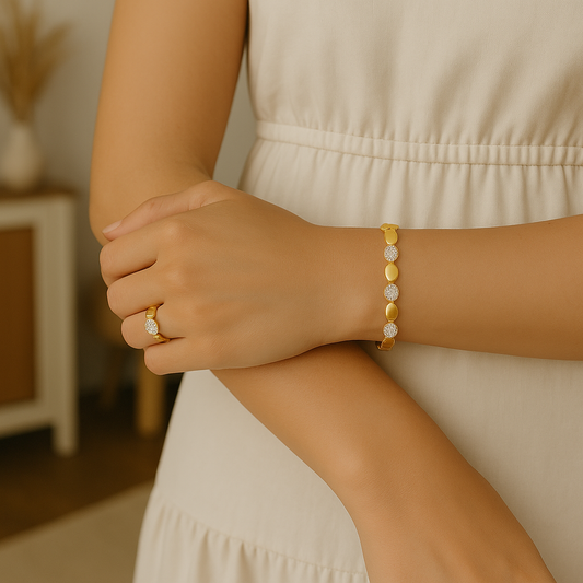 Golden Radiance Openable Bracelet & Ring Set