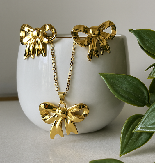 Gold Toned Bow Necklace & Stud Earrings Set