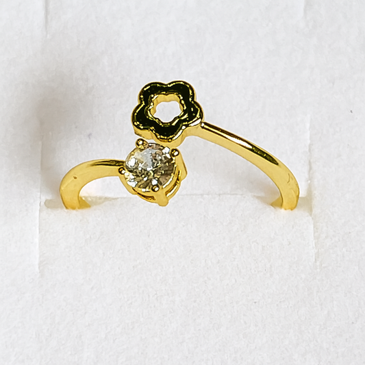 Set of 4 Elegant Zirconia and Gold Plated Adjustable Rings