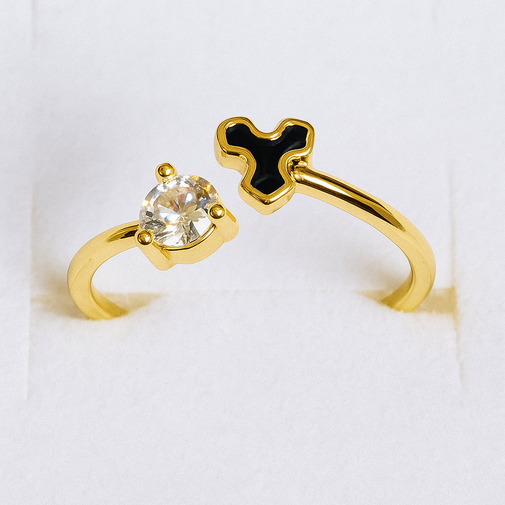 Set of 4 Elegant Zirconia Gold plated Adjustable Rings
